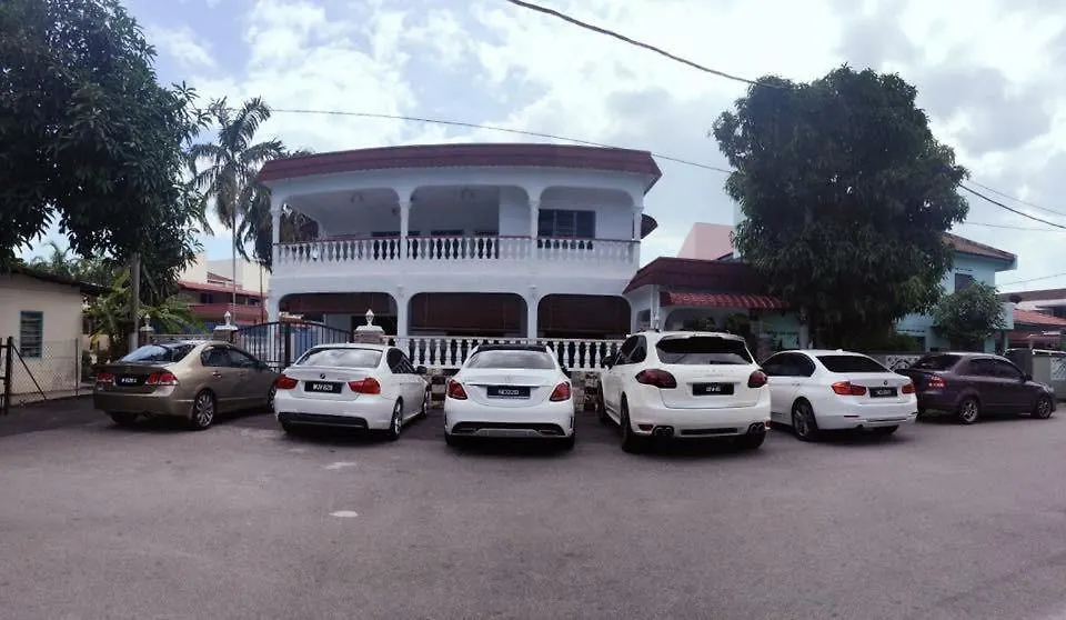 Fullhouse Homestay Melaka contacts
