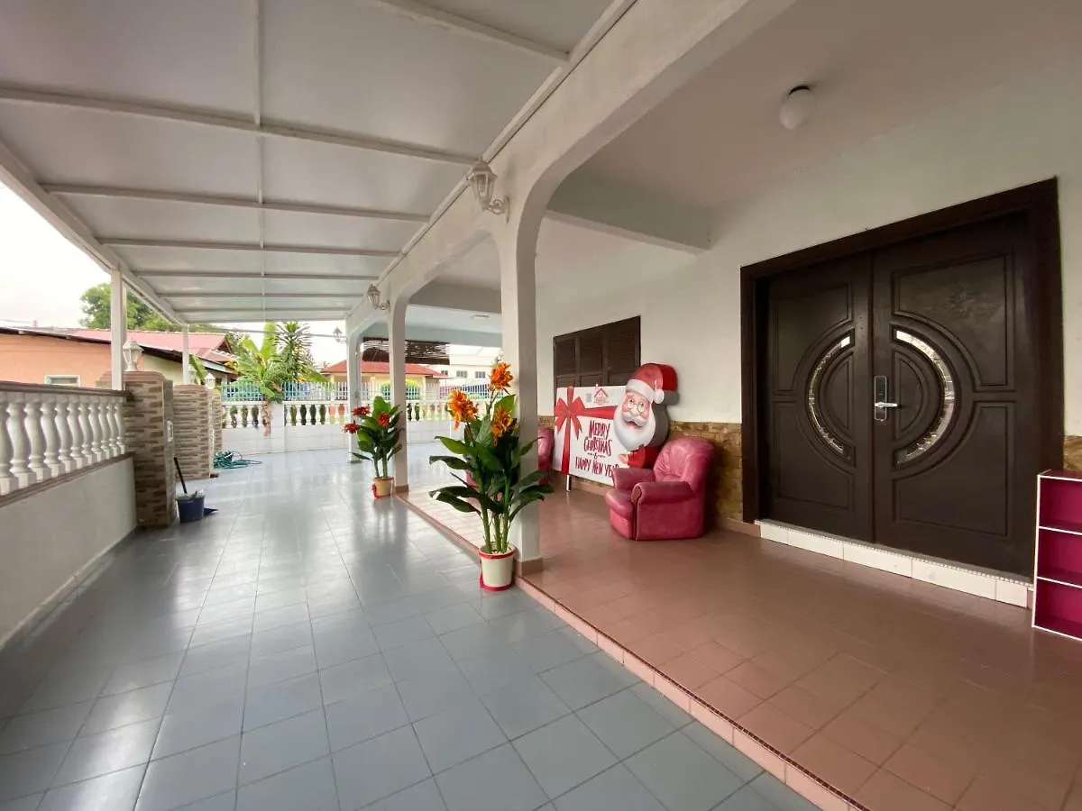 Fullhouse Homestay Melaka 0*, Malacca